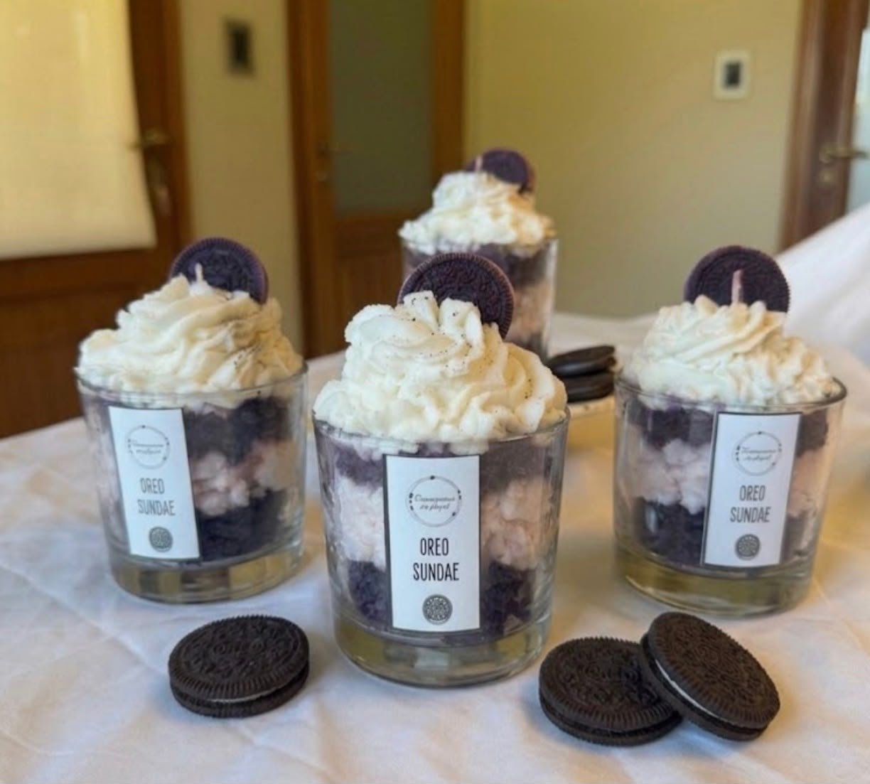 Vela Oreo Sundae